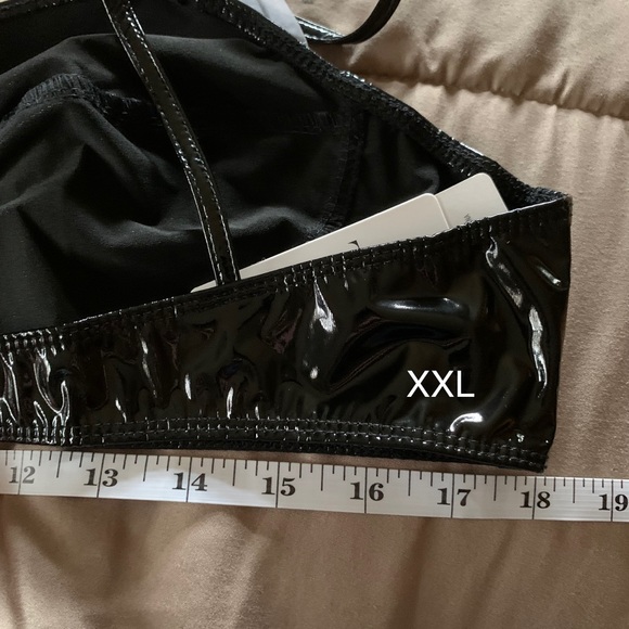 🔥HP❣️LAST 1❣️NWT Black Wetlook Faux Leather Wirefree Bra 34B-36D (see sz info) - Picture 8 of 9